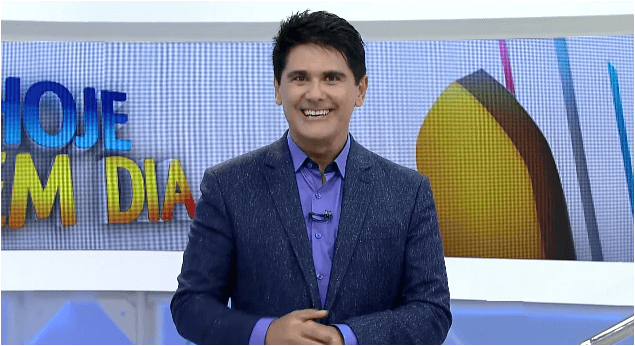 César Filho vai substituir Paulo Henrique Amorim no Domingo Espetacular