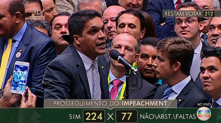 cabo-daciolo profetiza queda da Globo no impeachment