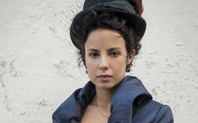 Rosa (Andreia Horta) será condenada à forca no final da novela Liberdade, Liberdade