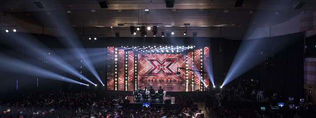 A competição X Factor é dividida em quatro fases