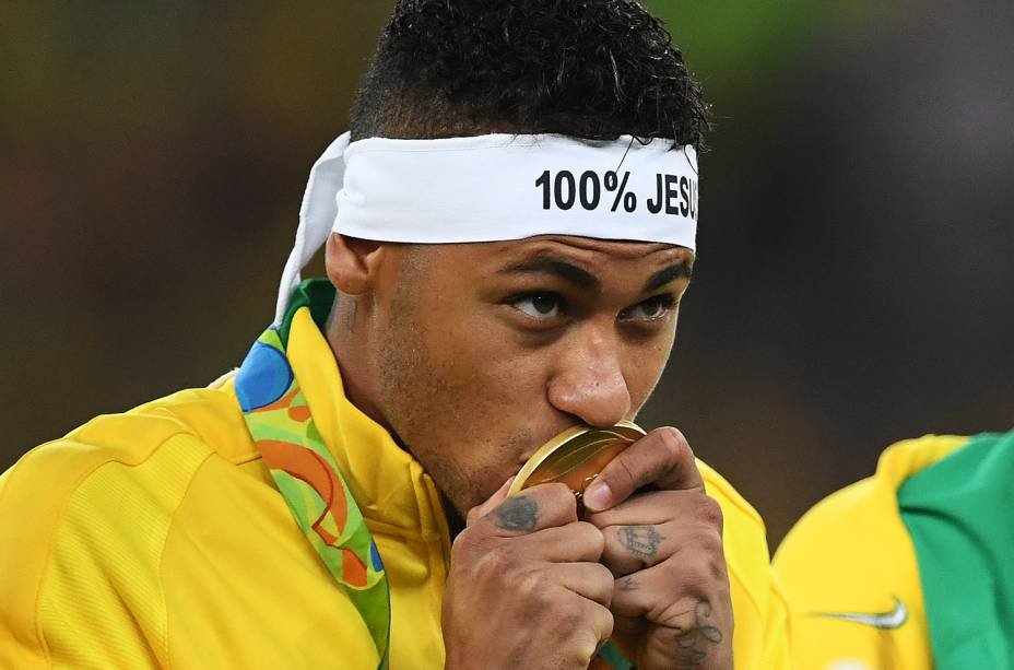 Neymar dará entrevista para a Record