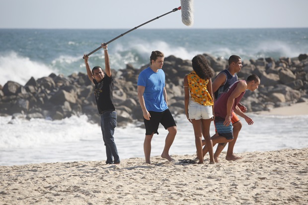 Globo grava cenas de Malhação na Praia da Macumba 5