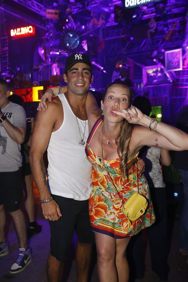 Pedro Scooby sem barba e Luana Piovani em festa no Rio (Divulgação)