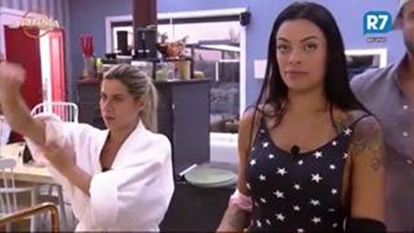 Monique Amin e Ana Paula Minerato A Fazenda