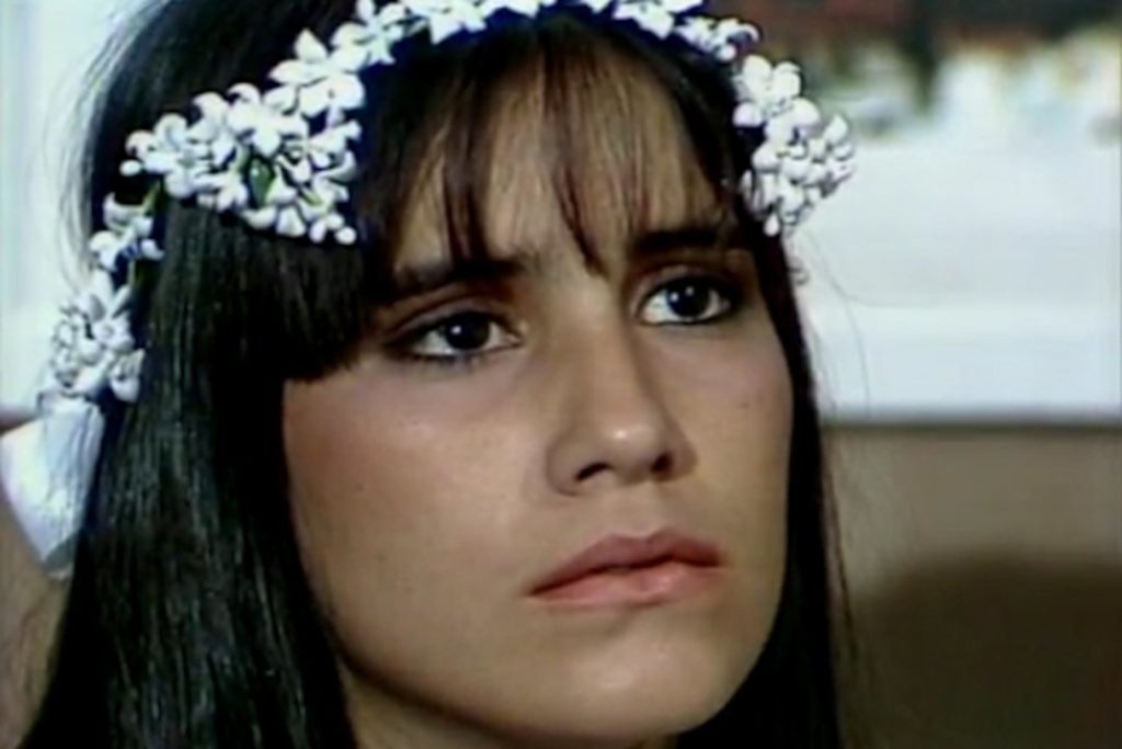 Aos 15 anos, Glória Pires ganhou prêmio de revelação (Reprodução/TV Globo)