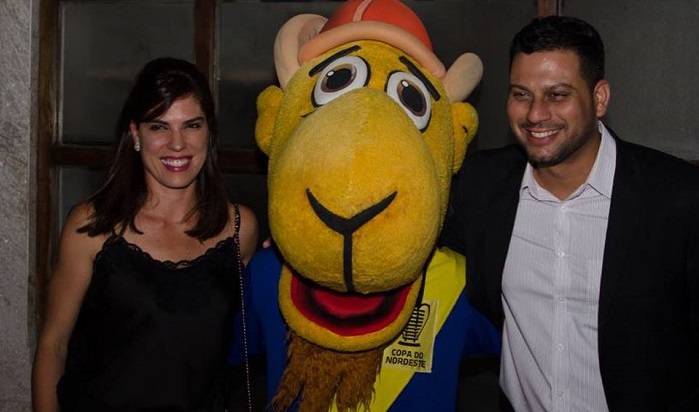 Darino Sena, apresentador da TV Aratu, e Ana Coelho, executiva da afiliada do SBT na Bahia