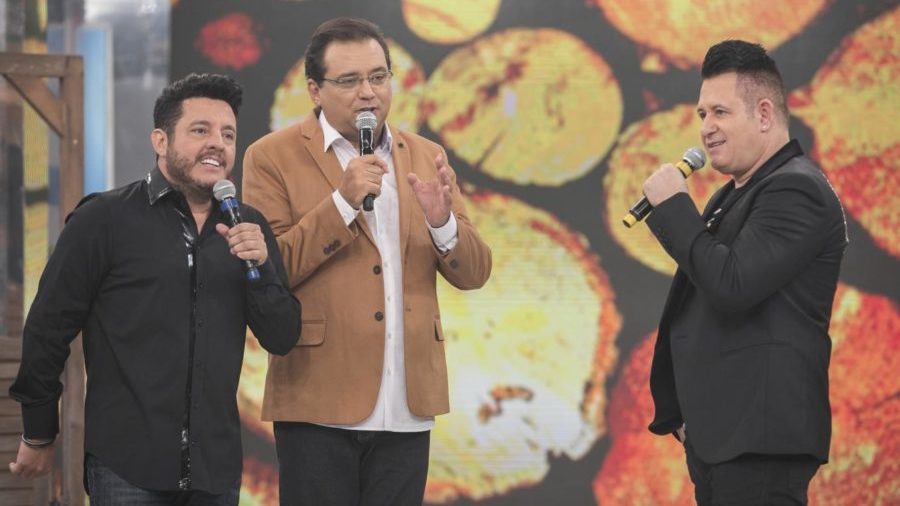 Bruno e Marrona participam do Domingo Show com Geraldo Luís