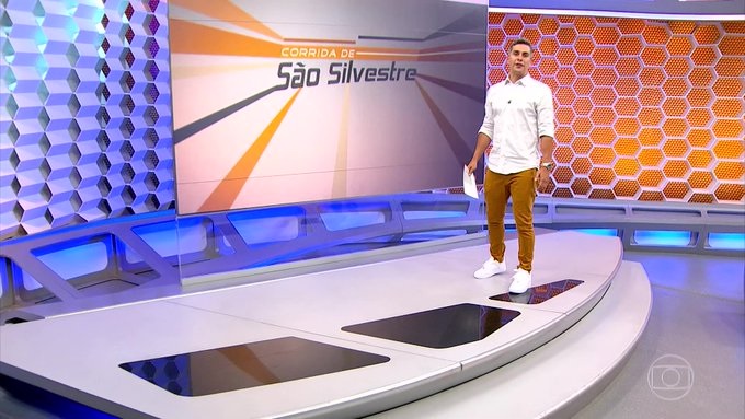 van Moré no Globo Esporte desta segunda: programa foi reprisado por erro nesta terça no Pará (Reprodução/Globo)