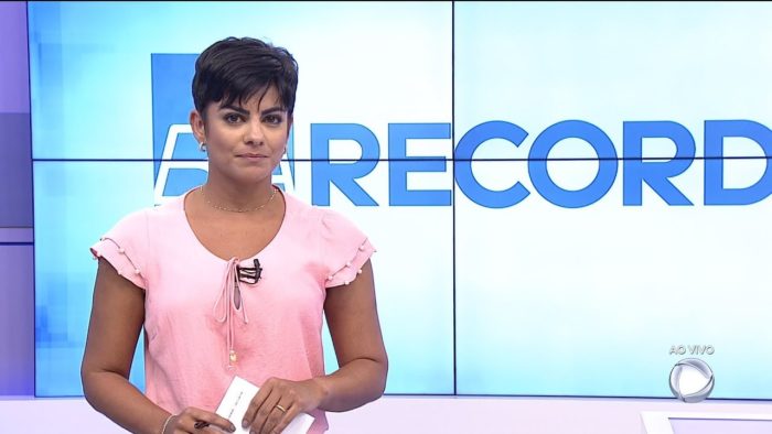 Patrícia Abreu era apresentadora do BA Record: jornal continua no ar (Reprodução/Record)