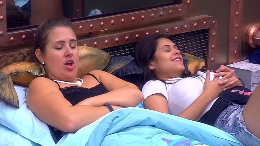 Patricia e Ana Paula continuam a criticar forma física de Paula (Reprodução: TV Globo)