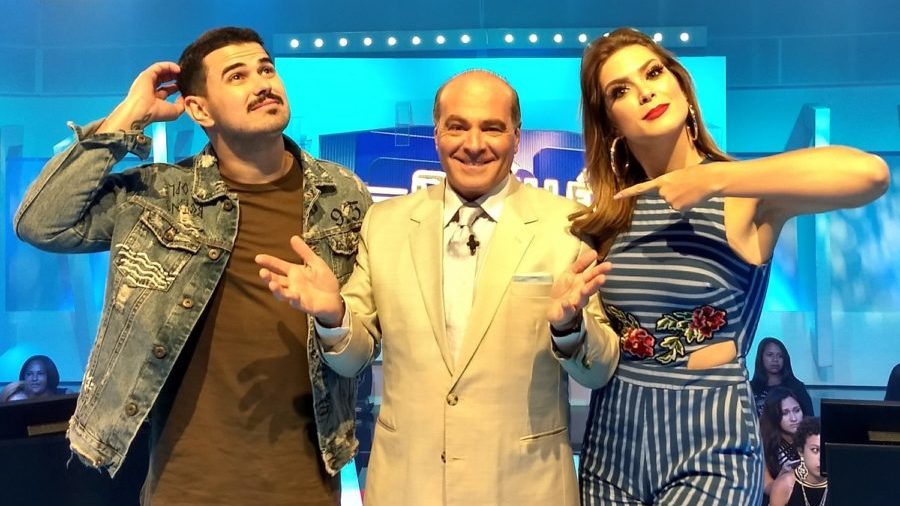 Gabriel Gava, Marcelo Carvalho e Débora Lyra no programa O Céu é o Limite