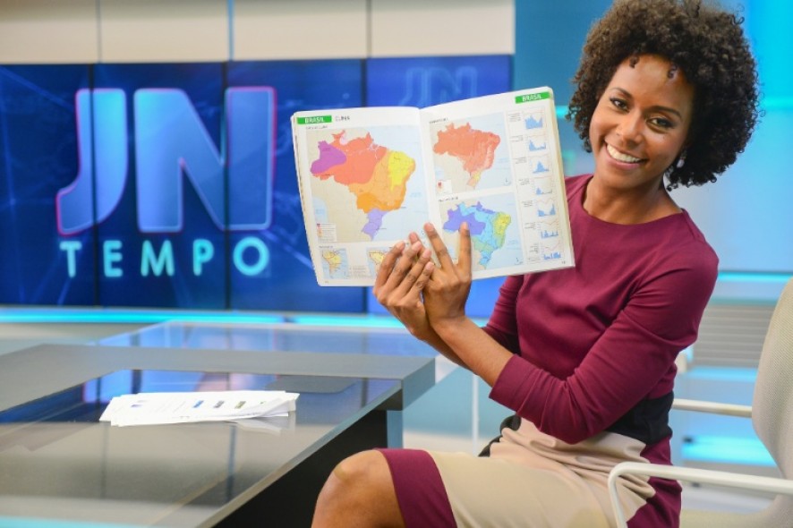 Maju se destaca na telinha ao dar notícias sobre o clima do país (Divulgação/TV Globo)