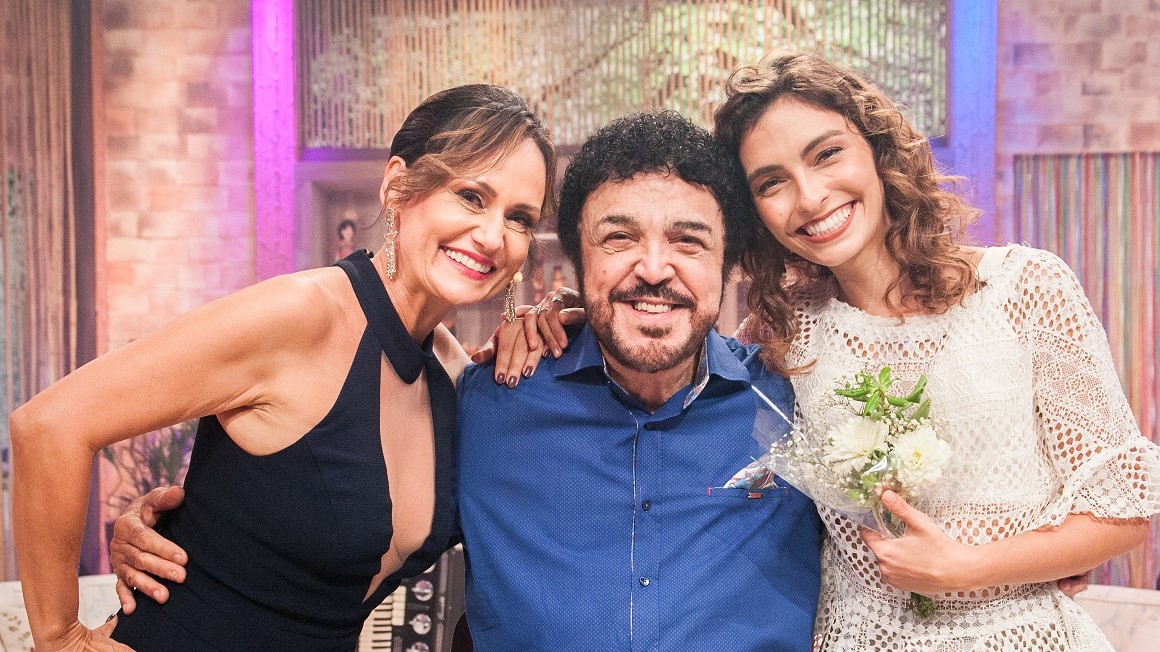 Bruna Caram e Luiz Ayrão no Ritmo Brasil com Faa Morena