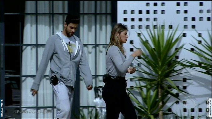 Diego e Fran sendo expulsos do Power Couple Brasil