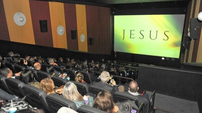 Novela Jesus em sala de Cinema (Alina Souza)