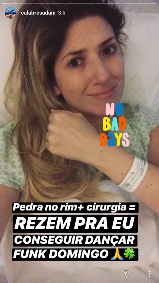 Dani Calabresa posou no hospital