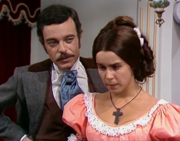 Rubens de Falco e Lucélia Santos em Escrava Isaura, de 1976 (Reprodução/TV Globo)