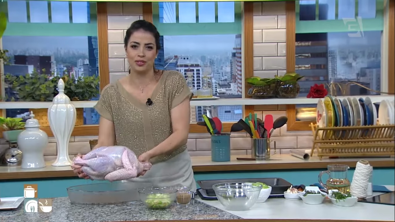 Cozinha Amiga, atracao da TV Gazeta, ensinou receita de peru
