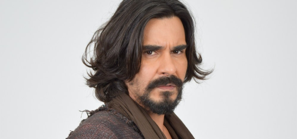 André Gonçalves como Barrabás na novela Jesus, da Record