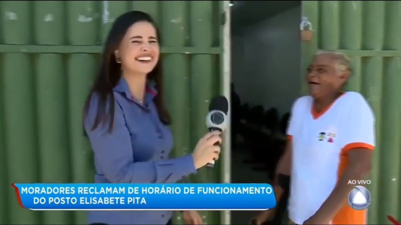 Idosa diz para repórter da Record TV que foi buscar camisinhas em posto de saúde