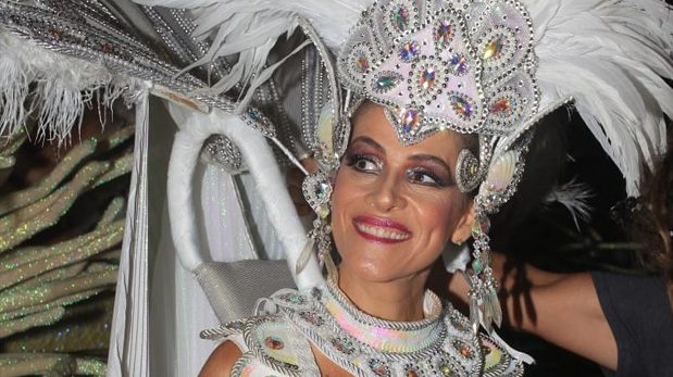 Ingrid Guimarães gravou em pleno desfile de Carnaval