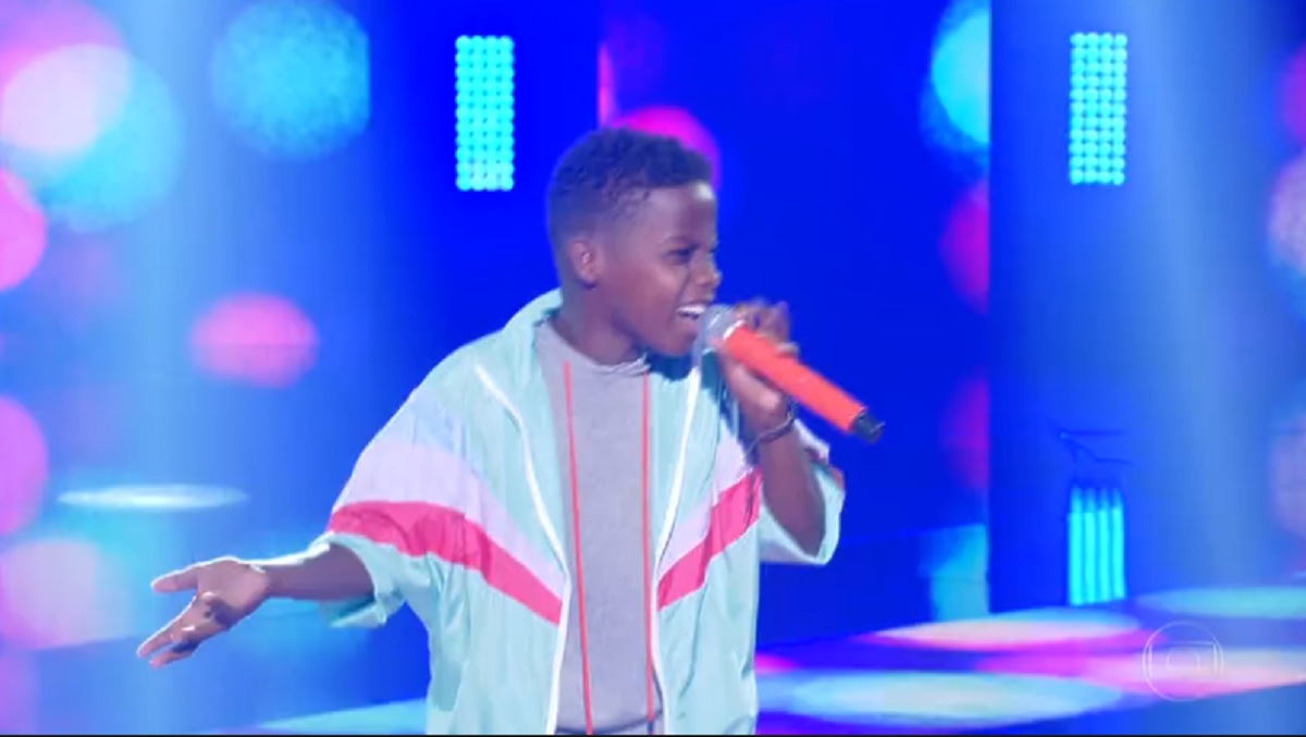 Jeremias, no palco do The Voice Kids, da Globo