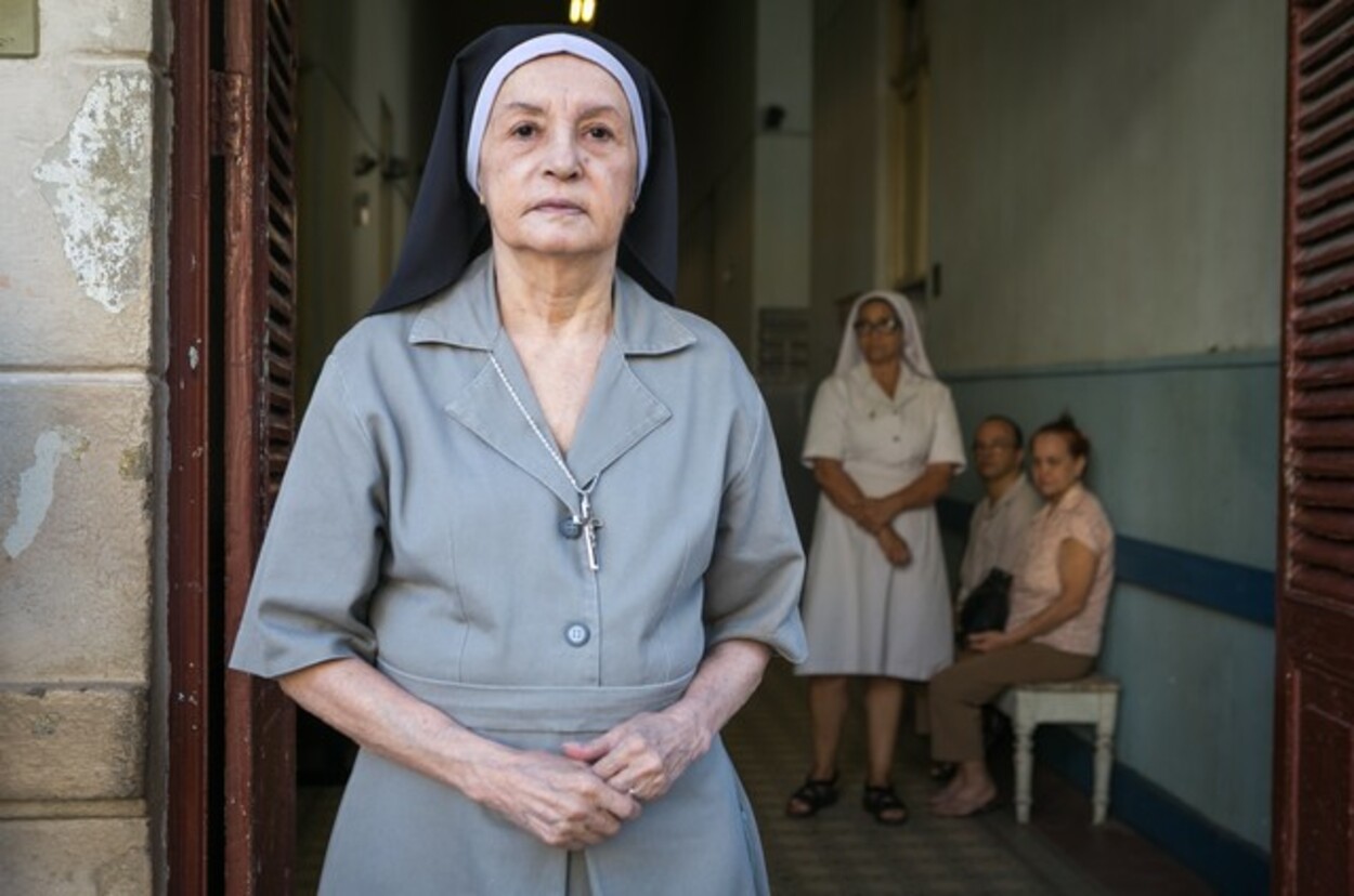 Joana Fomm será freira em Sob Pressão