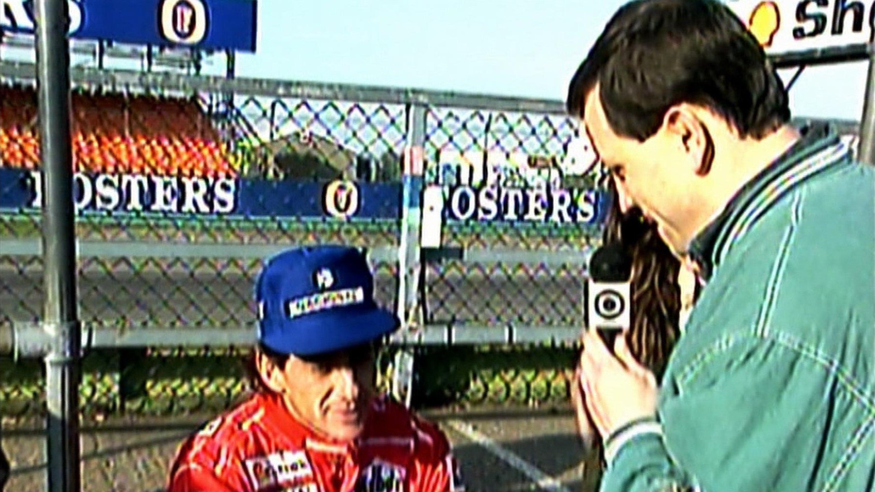 Roberto Cabrini entrevistando o piloto Ayrton Senna