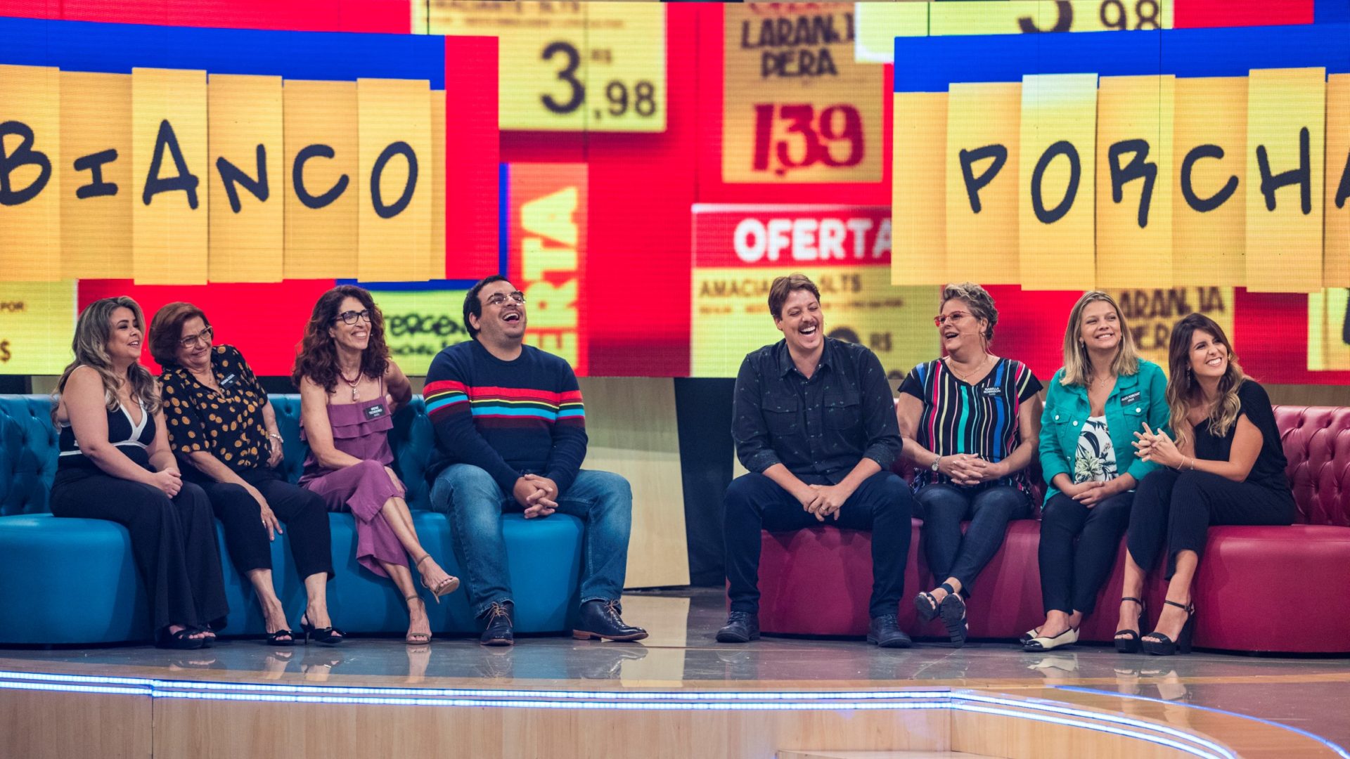 Luís Lobianco, Fabio Porchat e suas famílias no palco do programa Tamanho Família