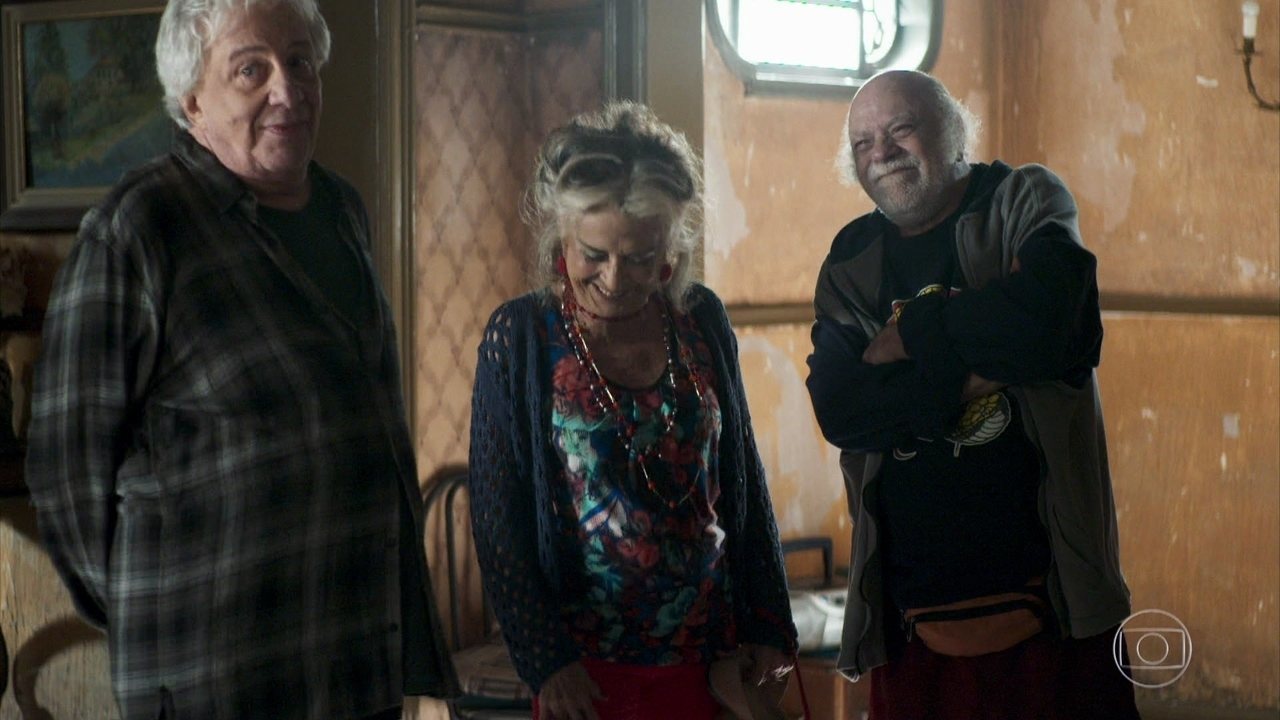Eusébio (Marco Nanini), Cornélia (Betty Faria) e Chico (Tonico Pereira) em A Dona do Pedaço