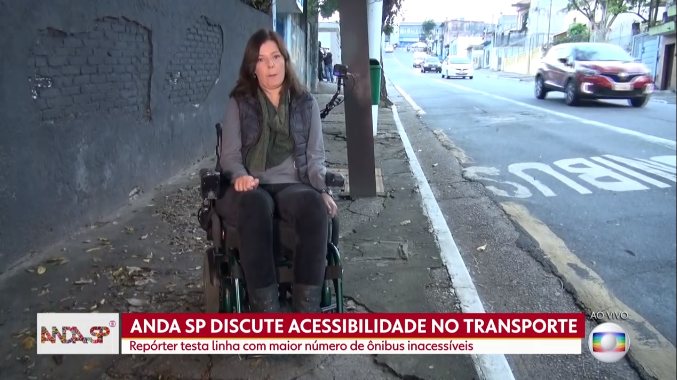 Flávia Cintra, repórter do Bom Dia SP que não conseguiu concluir matéria