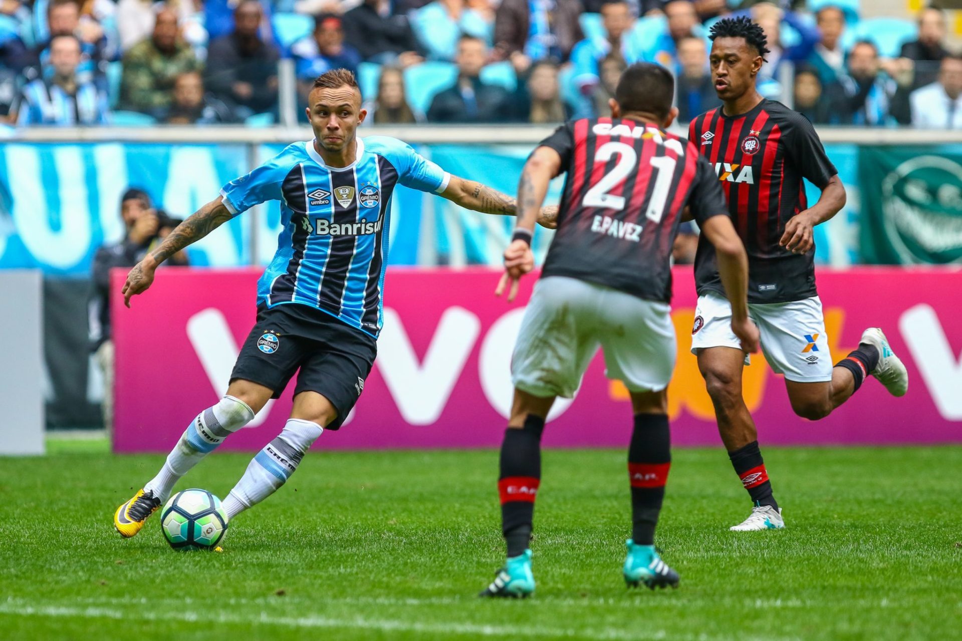 Grêmio x Athletico Paranaense: jogo entrará para a história como o primeiro do Brasileirão exibido apenas na web (Divulgação/Globo)