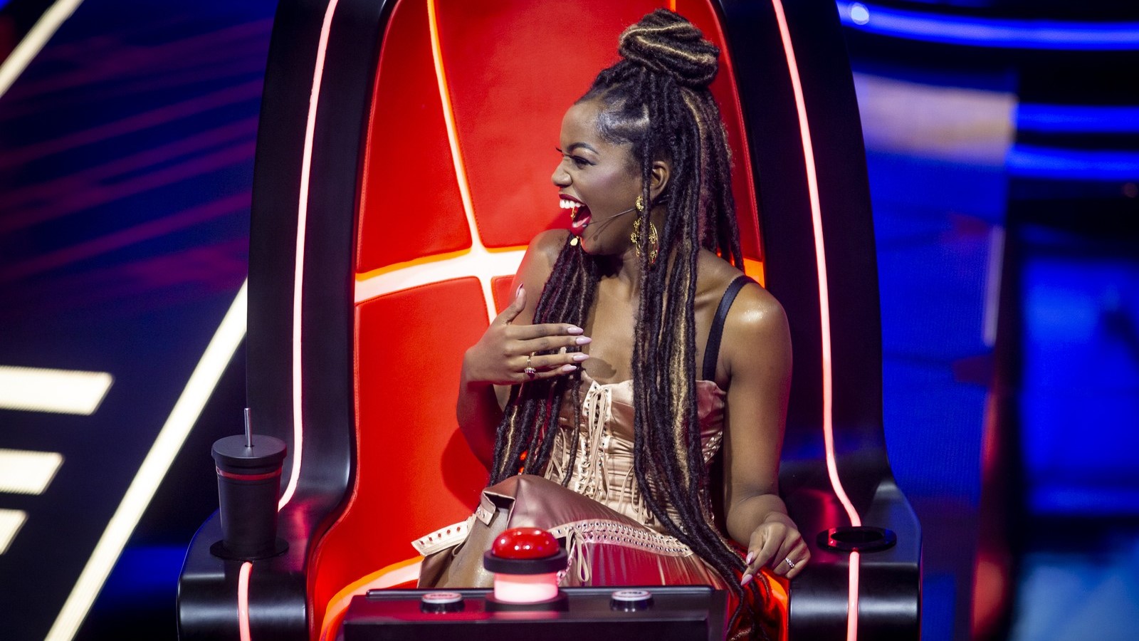 Iza é técnica da quinta temporada do The Voice Brasil