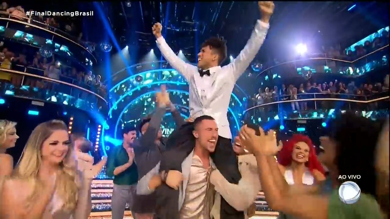 D'Black é ovacionado na final do Dancing Brasil 5 (Reprodução/Record TV)