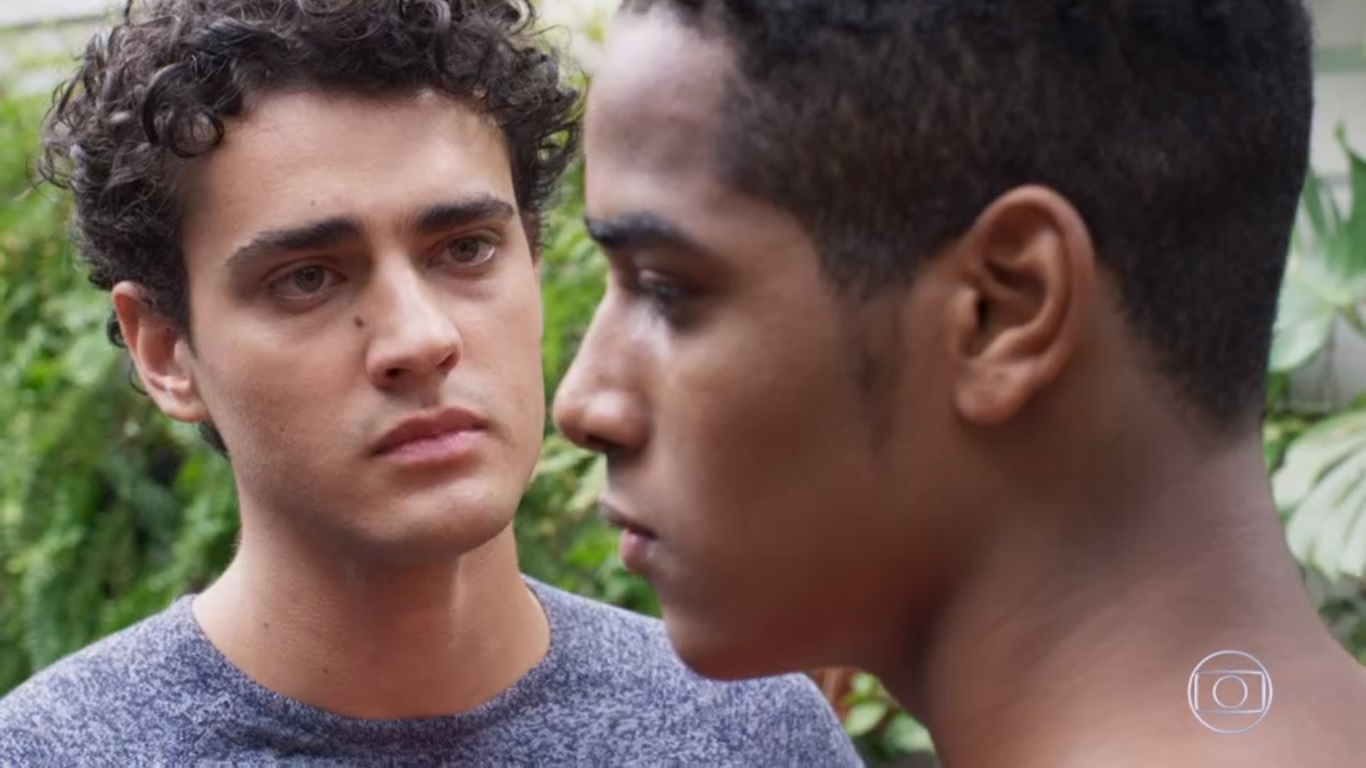 Guga (Pedro Alves) e Serginho (João Pedro Oliveira) de Malhação – Toda Forma de Amar
