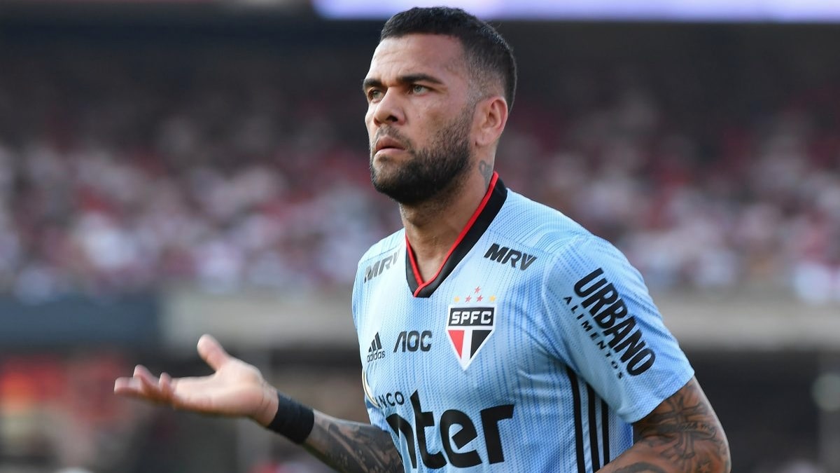 Daniel Alves: lateral é o alvo de possível parceria entre DAZN e São Paulo FC (Divulgação/SPFC)