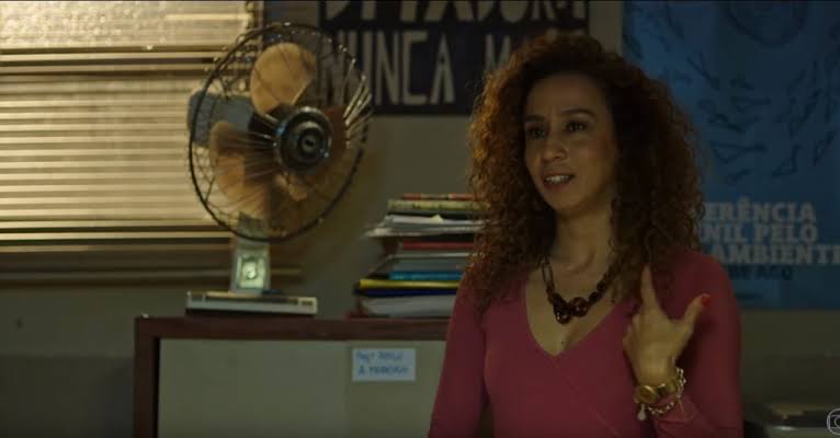 Thalita Carauta é Eliete em Segunda Chamada (Divulgação: TV Globo)