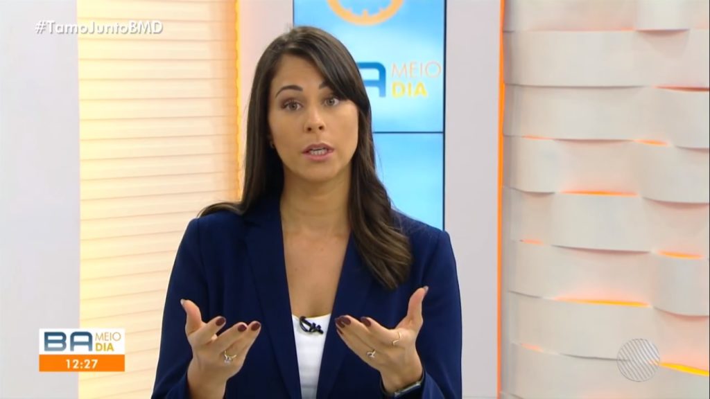 Jessica Senra, apresentadora do Bahia Meio Dia, telejornal de afiliada da TV Globo