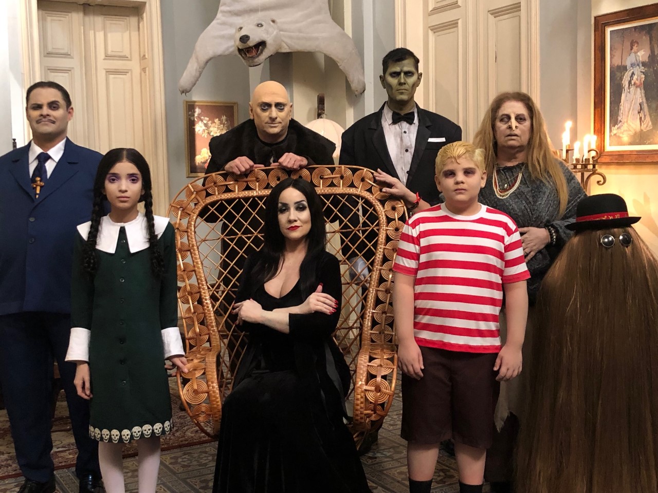 SBT apresenta a câmera escondida A Família Addams.