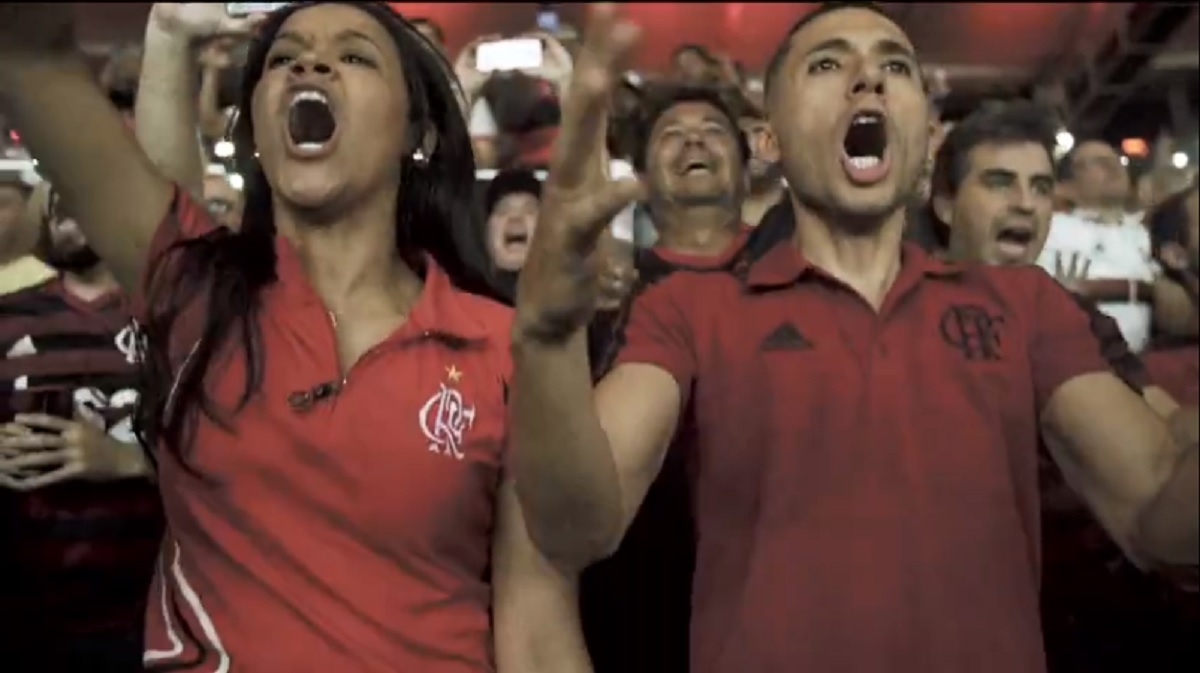 Torcedores do Flamengo em reportagem do EE