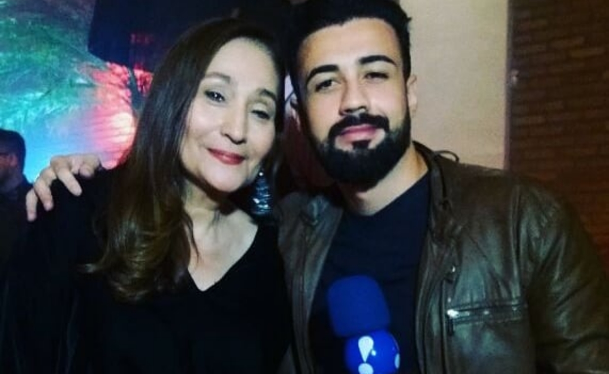 Bruno Tálamo e Sonia Abrão durante festa do Câmera 5 (Reprodução: Instagram)