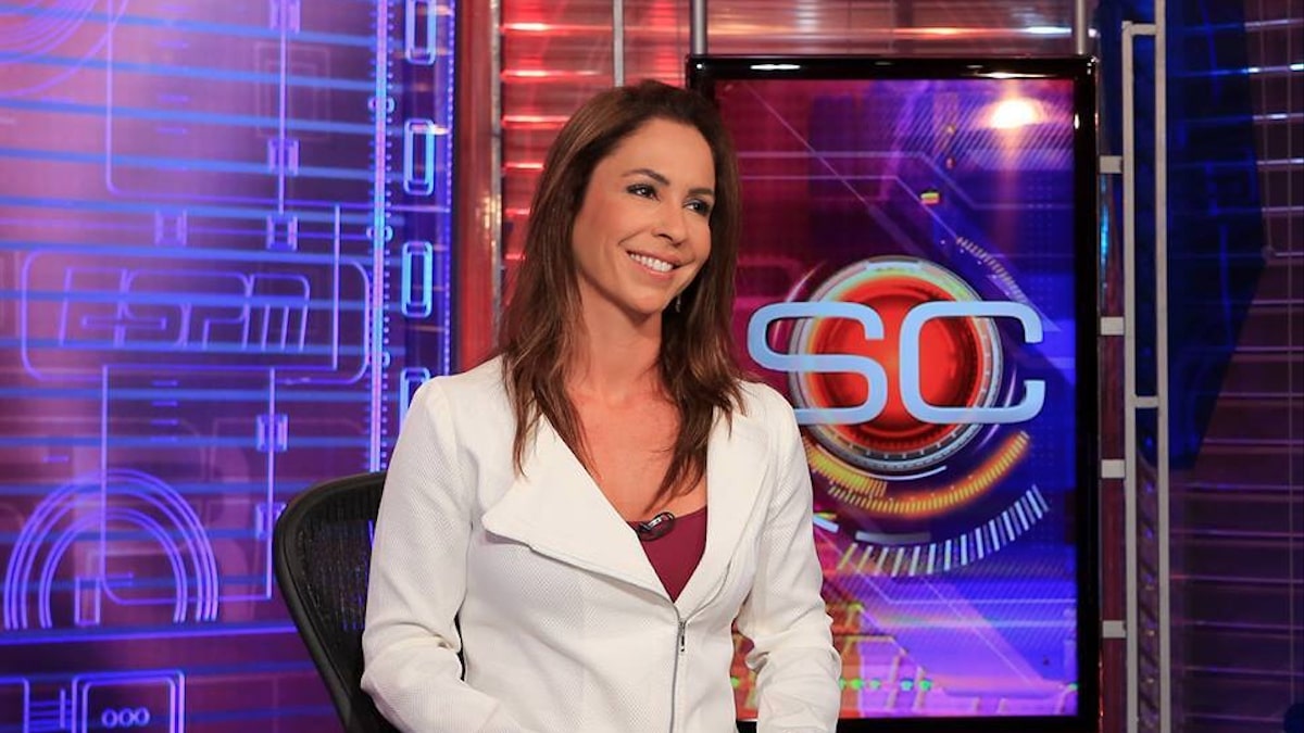 Juliana Veiga quando apresentava o SportsCenter na ESPN Brasil: processou a emissora na Justiça do Trabalho (Divulgação/ESPN Brasil)