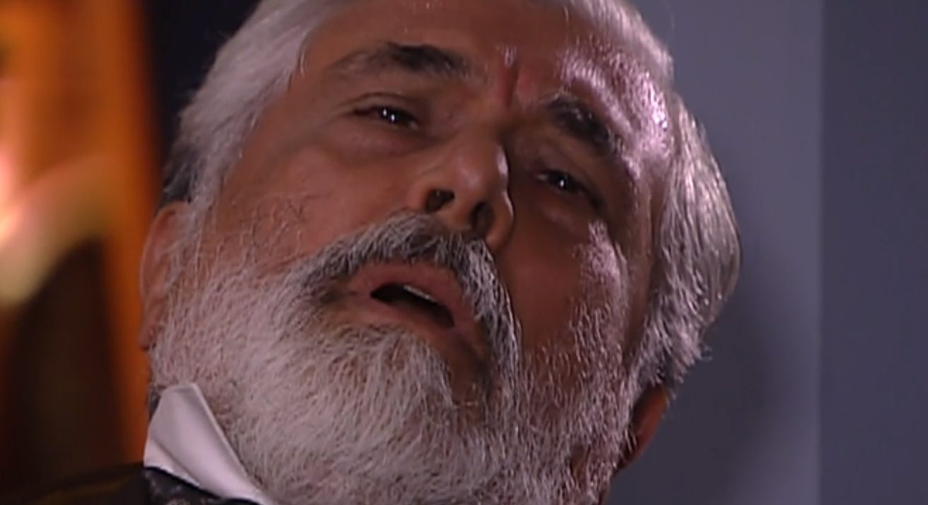 Coronel Sebastião (Paulo Figueiredo) passando mal em A Escrava Isaura