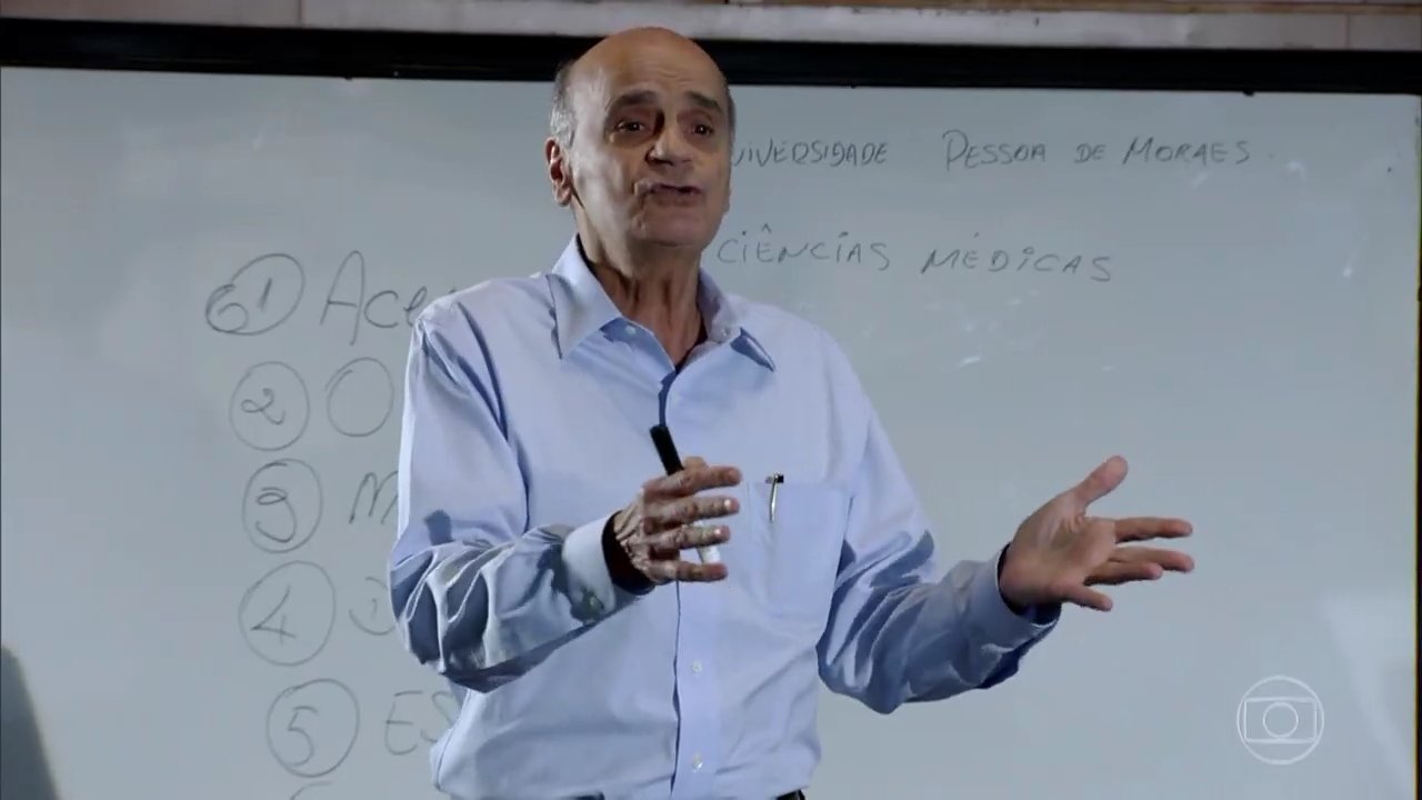 Dr. Drauzio Varella em capítulo de Fina Estampa (Reprodução: TV Globo)