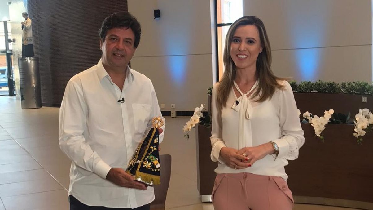 Luiz Henrique Mandetta é entrevistado por Camila Morais na TV Aparecida