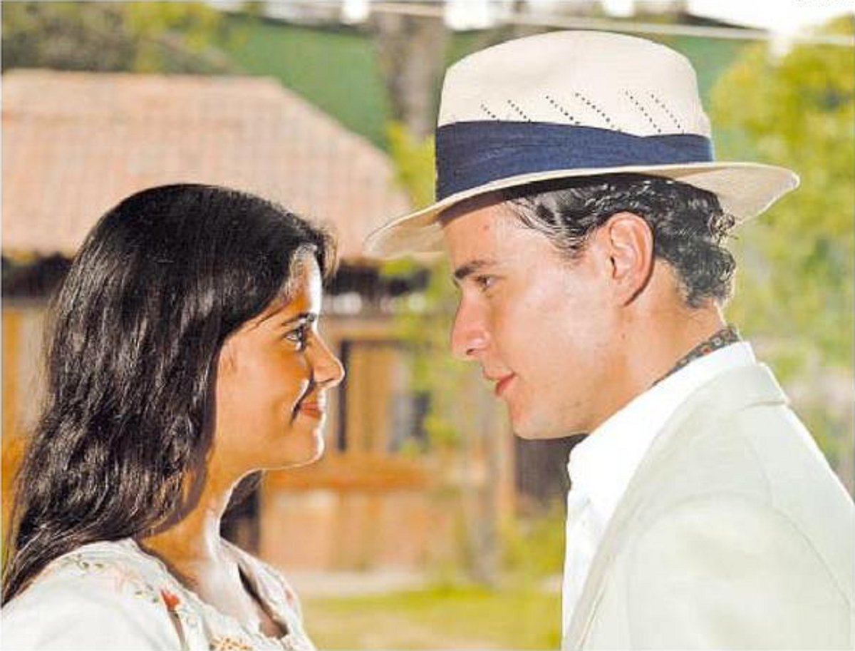 Zuca (Vanessa Giácomo) e Luís (Daniel de Oliveira) em Cabocla