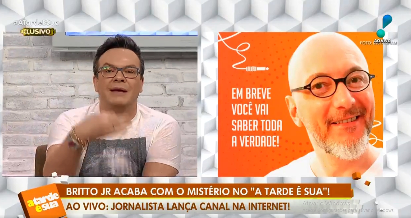 Felipeh Campos e Britto Jr. fazem barraco ao vivo no A Tarde É Sua (Reprodução: RedeTV!)