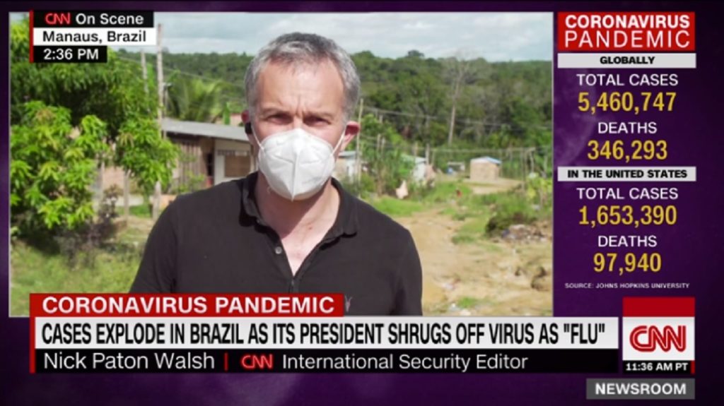 Repórter Nick Paton Walsh fala ao vivo de Manaus para milhões de americanos