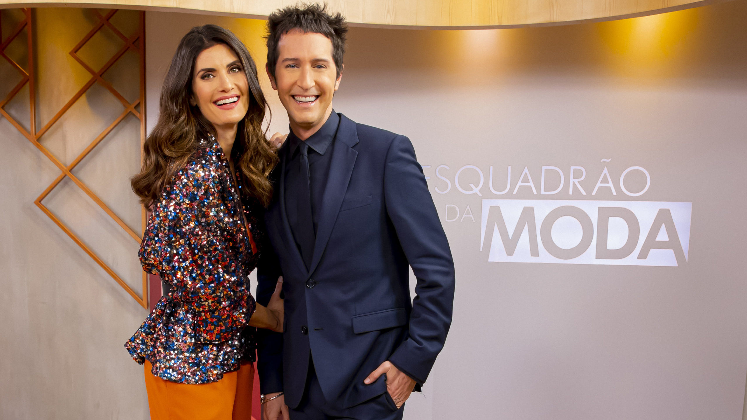 Arlindo Grund e Isabela Fiorentino, apresentadores do Esquadrão da Moda (Gabriel Cardoso / SBT)