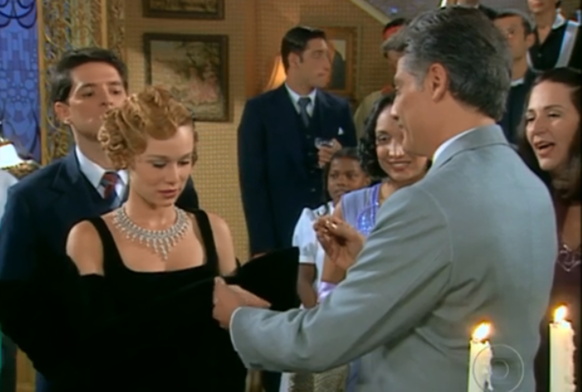 Ana Francisca fica noiva de Sebastian (Reprodução: TV Globo)